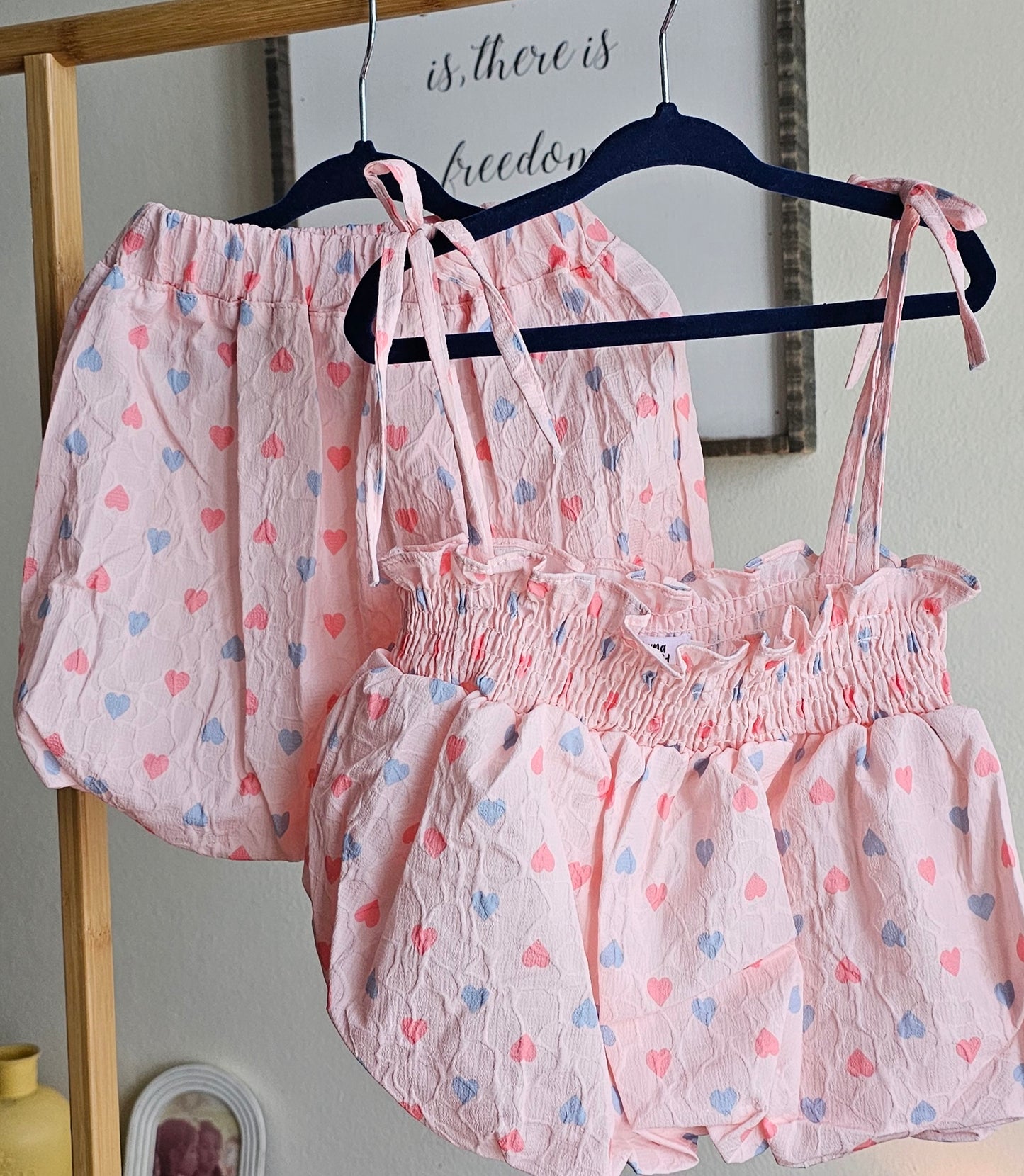 Pink hearts set